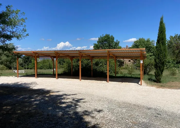 Palareta Κατάλυμα σε φάρμα